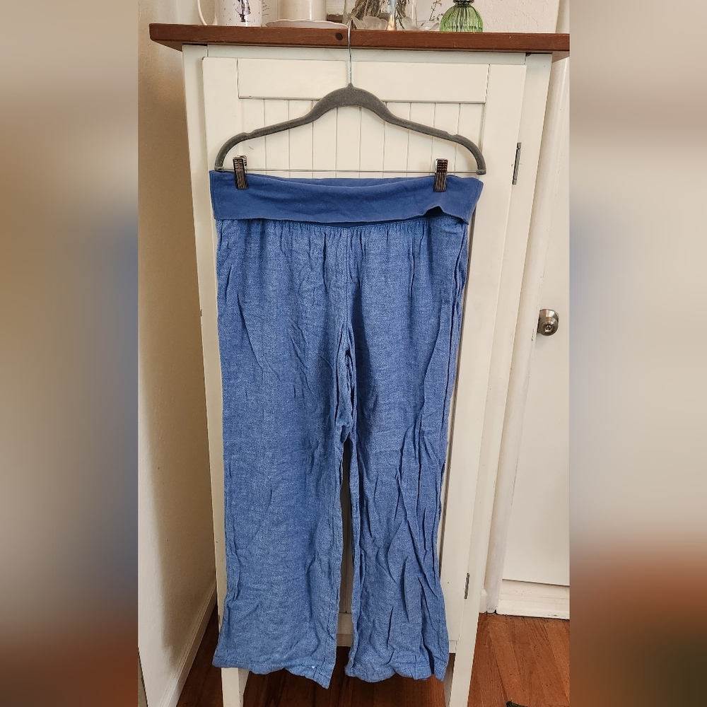 Old Navy linen pants, blue, stretchy waist band, side and back pockets L/ XL